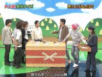 日本综艺节目惊现拿锤子砸头，网友热议