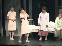 狂笑不止,吉本新喜剧滑倒是你放松身心、治愈心情的最佳选择